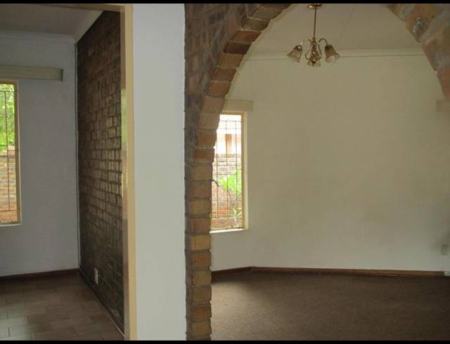3 BEDROOM PROPERTY TO RENT IN CHROOM PARK